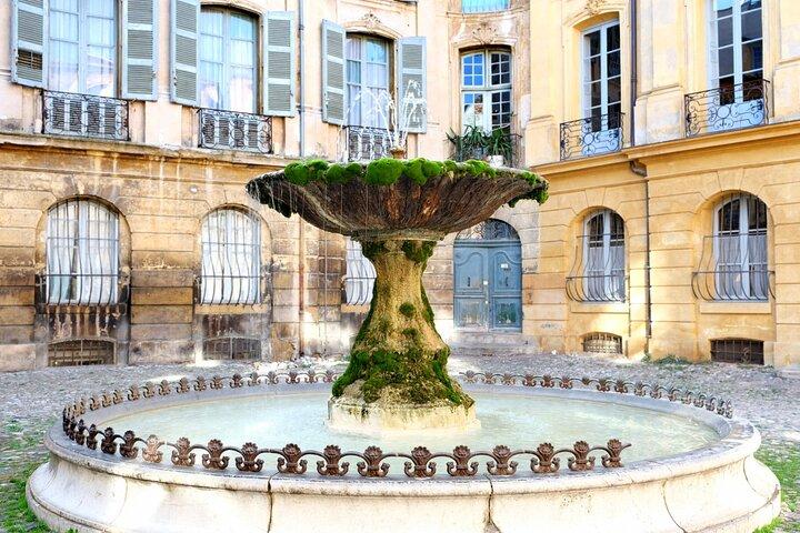 Explore Aix-en-Provence em 60 minutos com um local