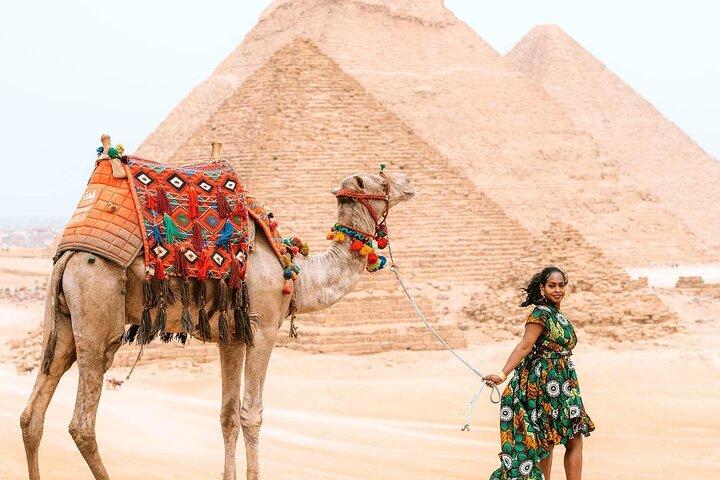 Pyramides de Gizeh tout compris, Musée égyptien ,Sphinx,Chameau et déjeuner