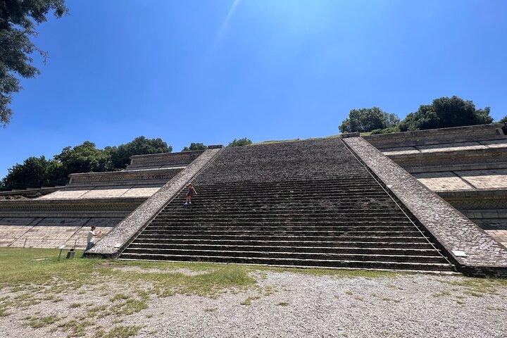 メキシコシティ発プライベートツアーでプエブラとチョルーラ1日