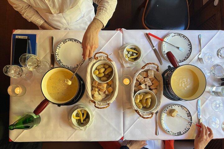 Visite gastronomique de Zurich avec 10 spécialités locales, fromages et chocolats