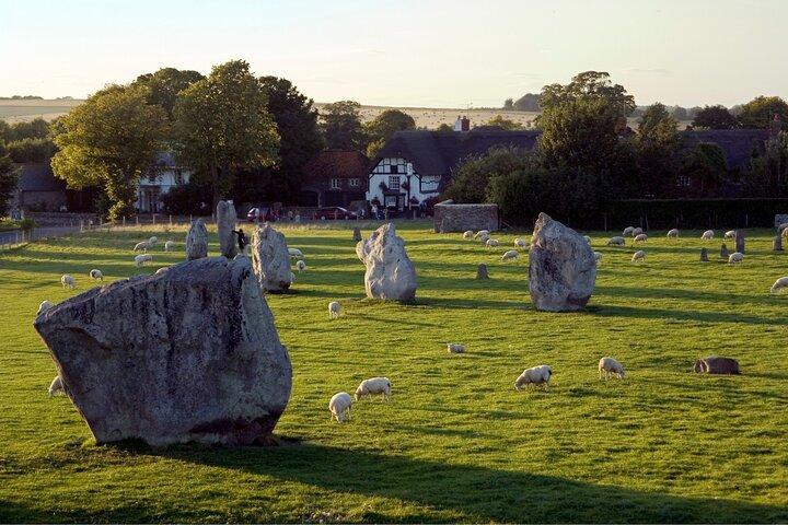 Visite néolithique privée du paysage complet de Stonehenge