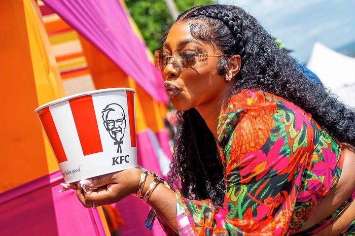 Rafting de bambu, KFC stop e compras de souvenirs com transporte