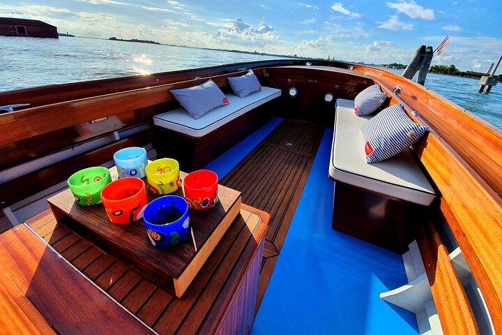 Veneza, canais e história em um passeio de barco privado!