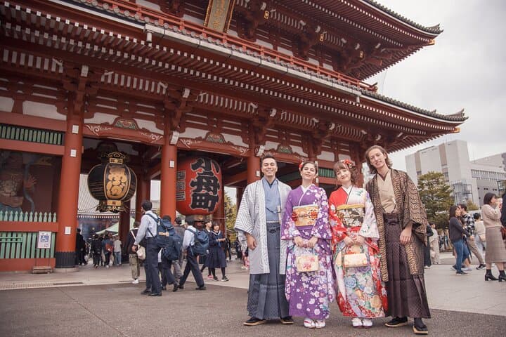Asakusa: Family-Friendly Kimono & Yukata Experience at WARGO