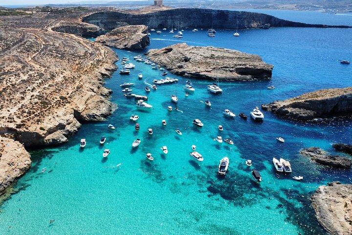 Privat bådtur i Malta: Blue Lagoon, Comino, Gozo og havhulerne