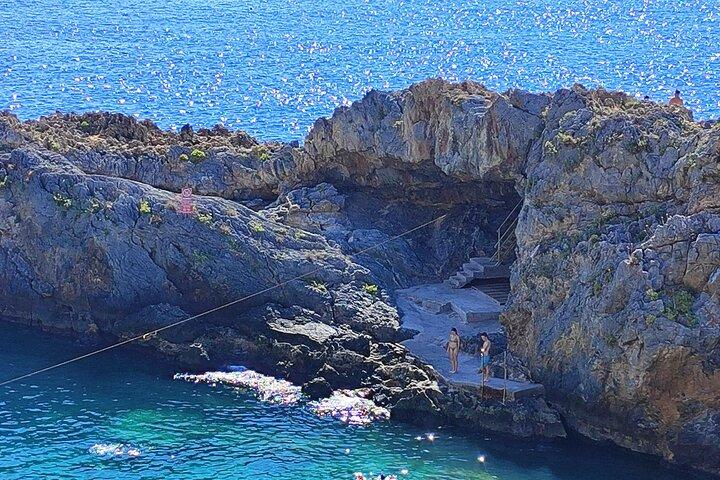 Cascades de la gorge de Kourtaliotiko et plage de Preveli/Kalypso | Private