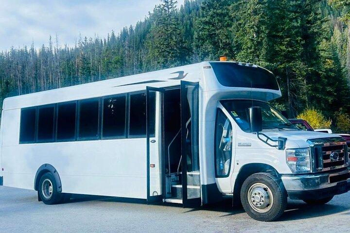 Banff nach Calgary oder YYC Flughafen | Privater Transfer