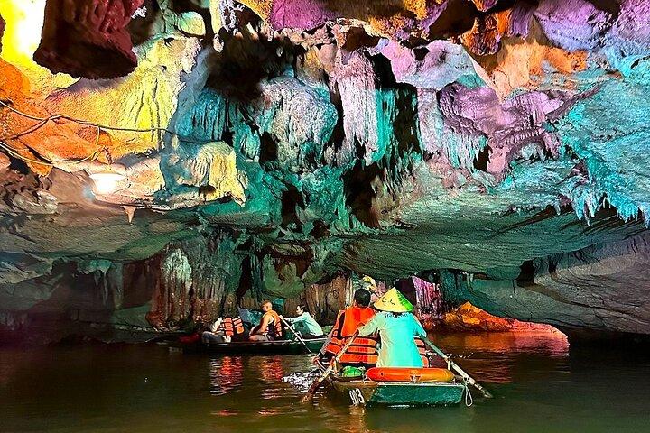 トランアン、ビチドン＆ムア洞窟へのプライベートニンビン日帰り旅行