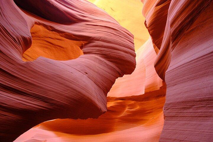 Guided Antelope Canyon & Horseshoe Bend Day Tour from Las Vegas
