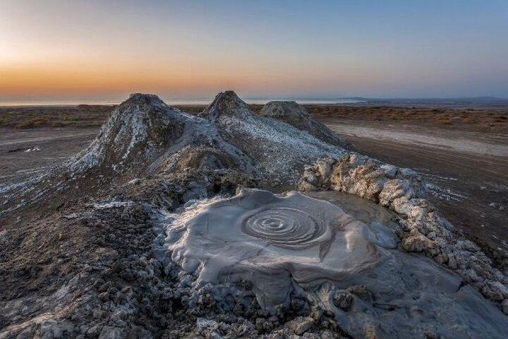 Gobustan en Absheron Tour met gids