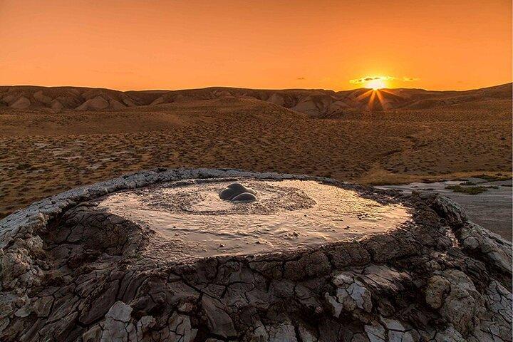 Gobustan e Absheron Tour com Guia