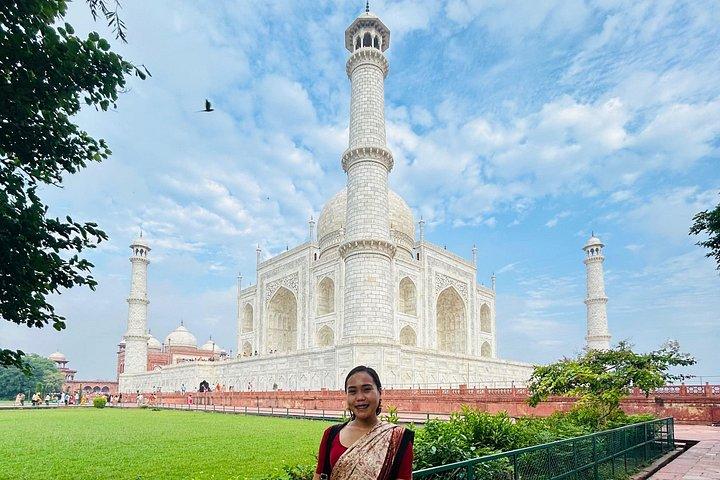 Same Day Taj Mahal Tour from Delhi by car