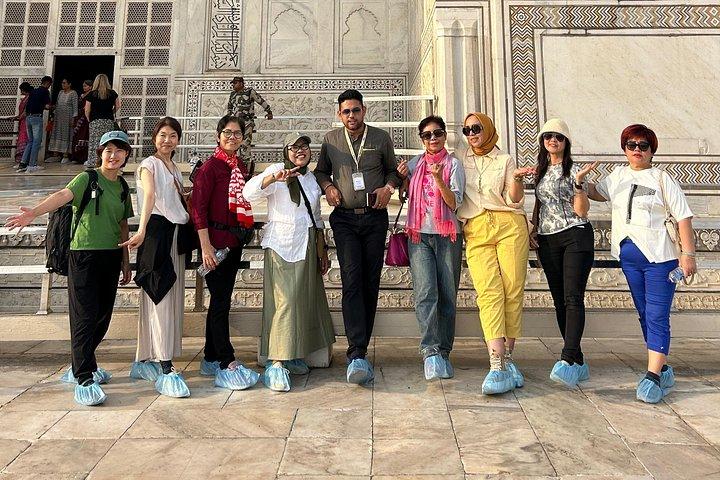 Same Day Taj Mahal Tour from Delhi by car