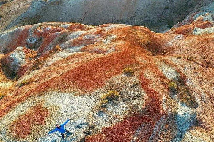 海を望むベシュバルマグ山とキャンディ山脈*日帰りツアー