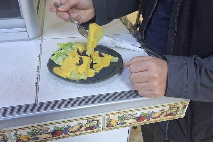 リマのプライベートガイド付きウォーキングストリートフードツアー