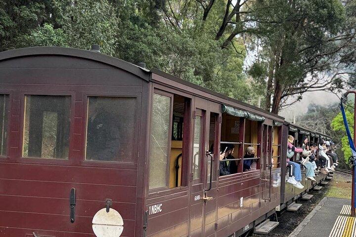 Melbourne: Private Puffing Billy Train & Phillip Island Tours.