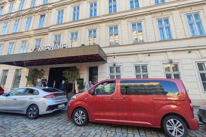 Visite privée d'une journée à Prague avec transferts et Guide
