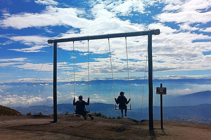 Ontdek Quito; Oude stad, Midden van de wereld + Kabelbaan PRIVATE