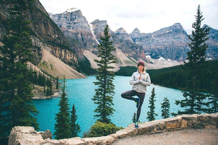 Vanuit Calgary Verken Moraine Lake Louise en eindig in Banff