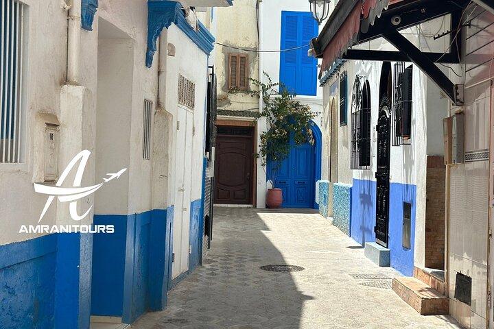 Gita giornaliera privata ad Asilah e alle Grotte di Ercole
