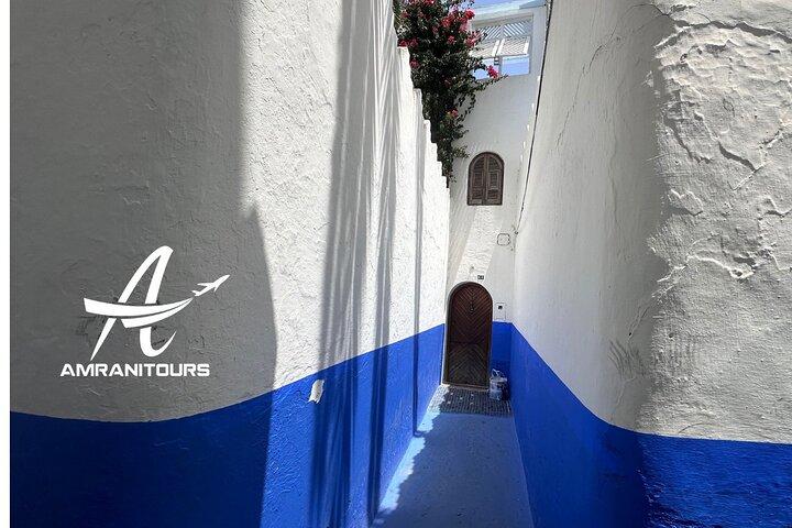 Gita giornaliera privata ad Asilah e alle Grotte di Ercole