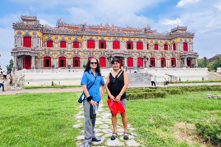 Hue Imperial City Tour via Hai Van Pass Dagstur
