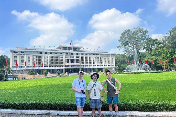 [Kostenlose E-sim] Private Ho-Chi-Minh-Stadtrundfahrt mit Flughafenabholung