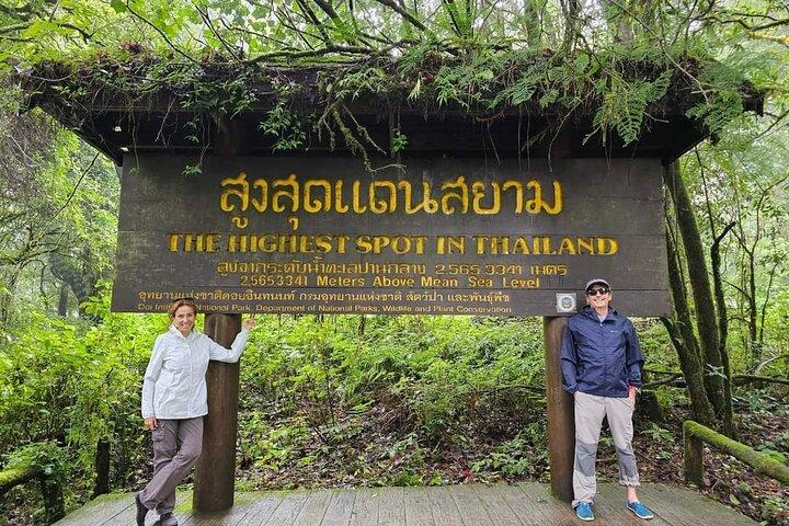 Excursión de un día a los templos de Chiang Rai desde Chiang Mai