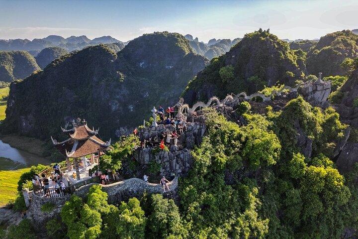 Tour di un giorno intero di Ninh Binh da Hanoi include barca e bici