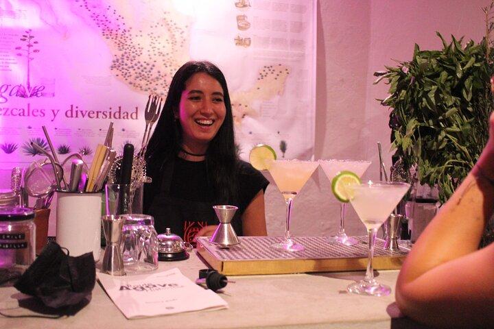 Mixologi klasse med Mezcal i Oaxaca