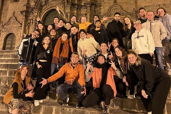 Pub Crawl em Cusco: Bar Crawl com bebidas e discoteca sem filas