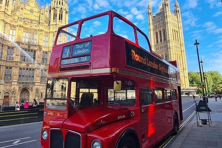 ロンドン：ビンテージオープントップバスでガイド付き観光ツアー