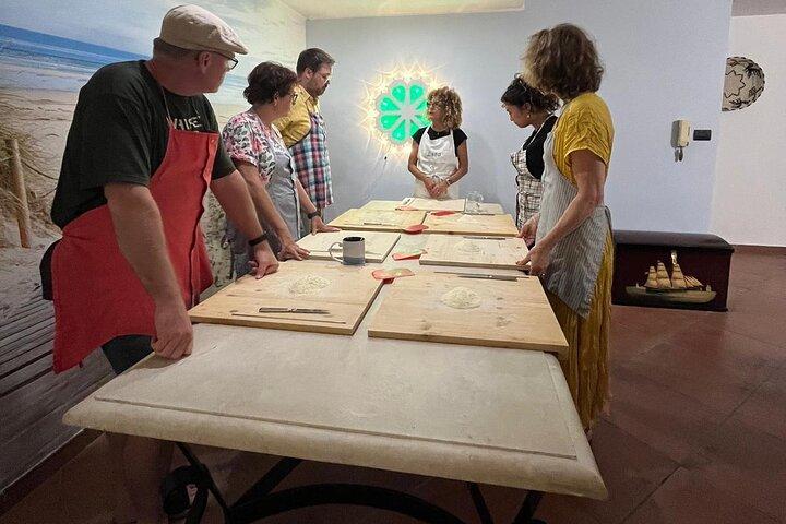 Lecce Hands-on Home Cooking Class : Craft Orecchiette & Savor Wine