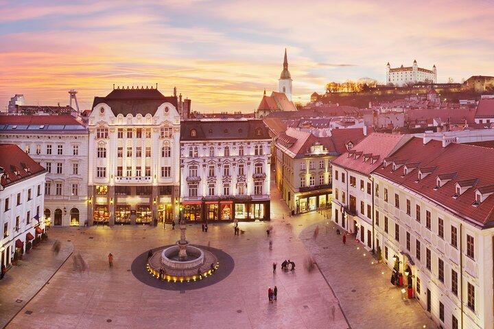 Visite privée de Vienne à Bratislava avec chauffeur anglophone