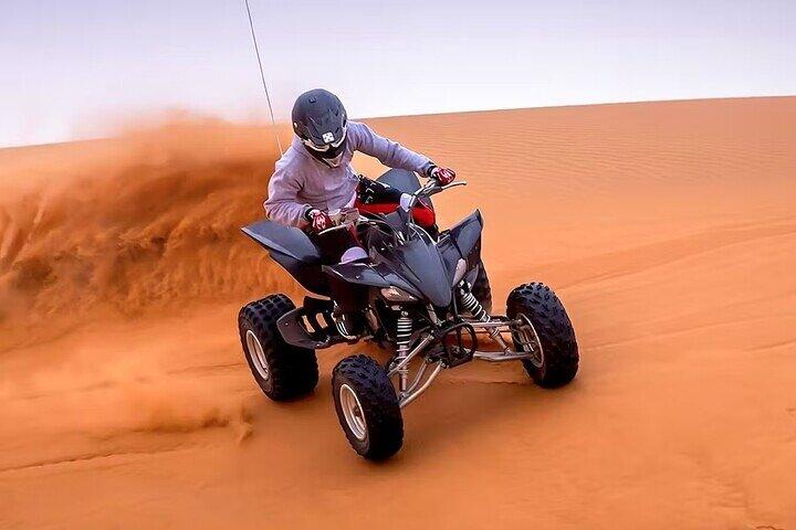 Red Dunes Desert Safari med grill och underhållning i Dubai