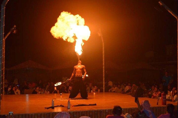 Safari dans le désert de Dubaï en buggy ou en quad avec dîner barbecue 5 étoiles.