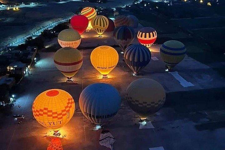 エル・クセイルからルクソール寺院＆墓地を巡るプライベート2日間ツアー