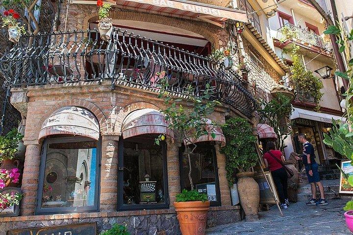Tour ETNA-TAORMINA-ISOLA BELLA