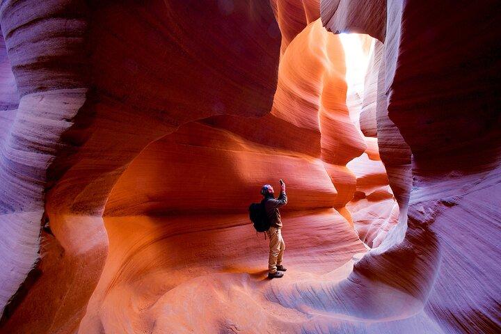Guided Antelope Canyon & Horseshoe Bend Day Tour from Las Vegas