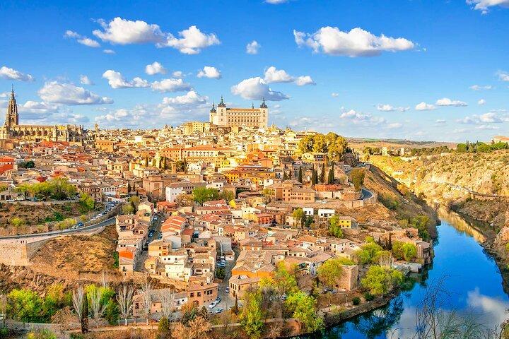 Tour door Segóvia e Toledo com Alcázar + ebook