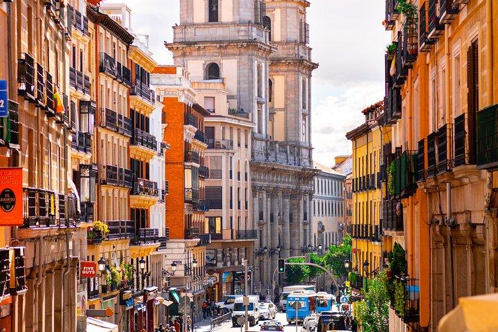 Historia, bocados y sorbos - Tour íntimo desde 2018