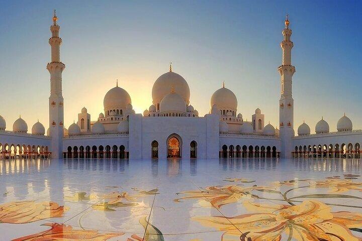 Tour della Grande Moschea di Shaikh Zayed Abu-Dhabi da Dubai