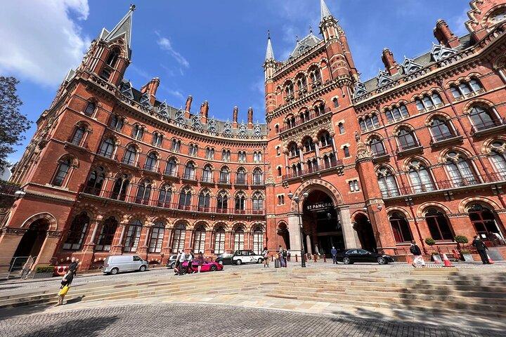 ロンドンからサウサンプトンへストーンヘンジ片道プライベートトランスファー
