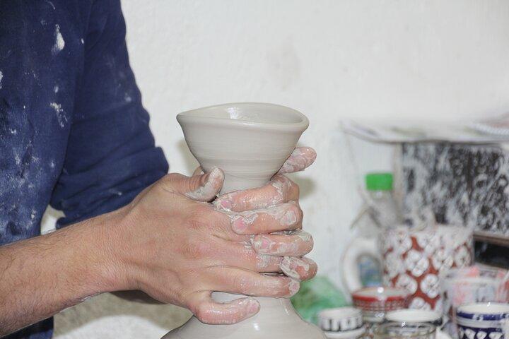Workshop interattivo di pittura su ceramica e mosaico Zellige a Fez
