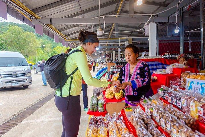 ドイ インタノン国立公園、滝、チェンマイからのロイヤル プロジェクト デイ ツアー