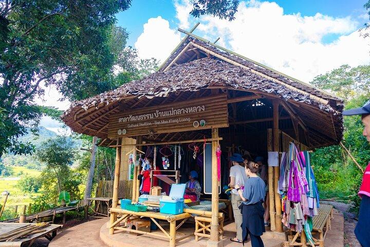 チェンマイ発、パー ドック シーウ ネイチャー トレイル＆ドイ インタノン国立公園