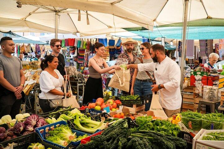 Mercato Contadino e Pasticceria con Vino Italiano