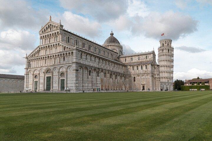 Torre inclinada de la catedral de Pisa