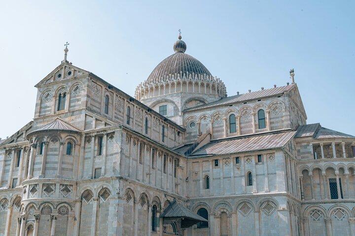 Torre inclinada de la catedral de Pisa