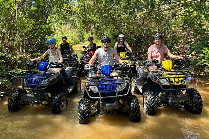 ATV-Fahrt durch Berg- und Wasserfallwege in Khao Lak